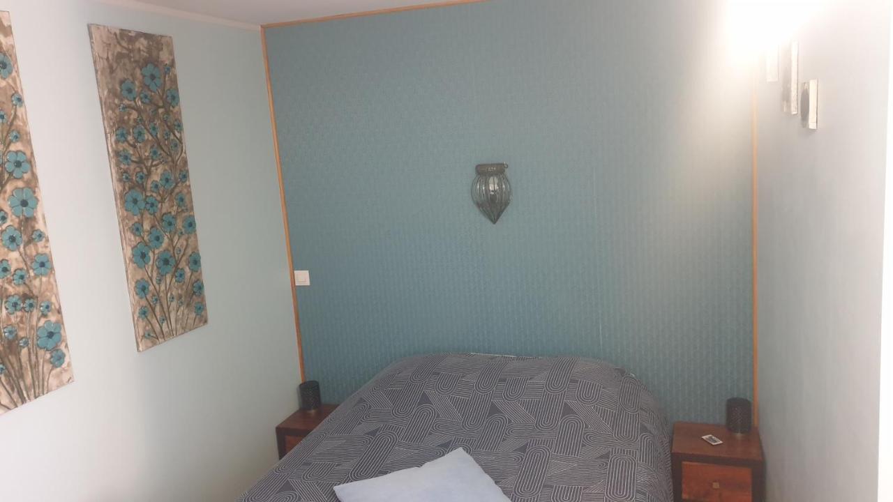 4 Safraniers Bed & Breakfast ซิญองส์-ลาเกสกาด ภายนอก รูปภาพ
